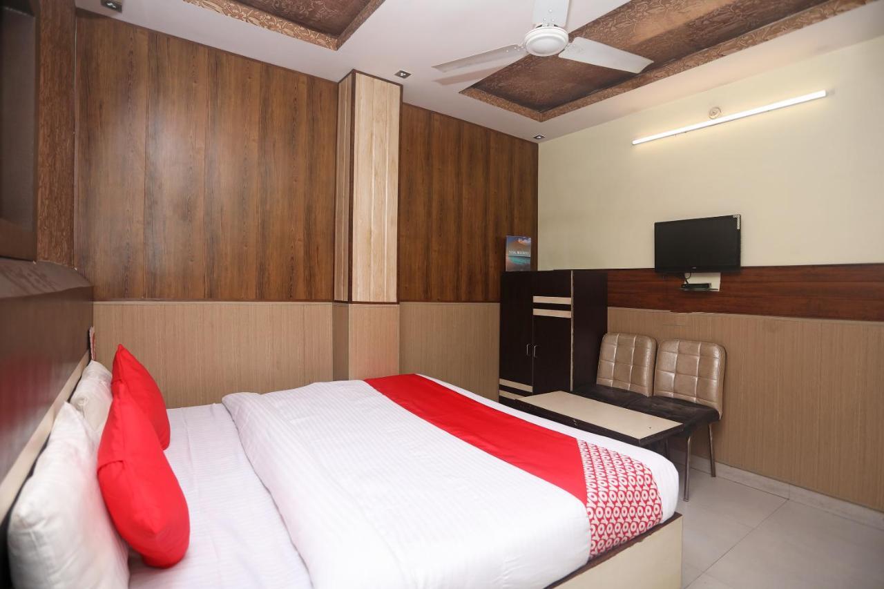 Vaccinated Staff- Oyo 18541 Hotel Haridev Roorkee Екстериор снимка