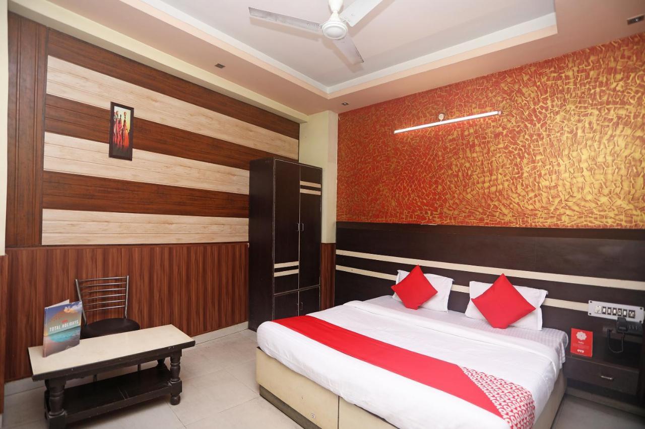 Vaccinated Staff- Oyo 18541 Hotel Haridev Roorkee Екстериор снимка