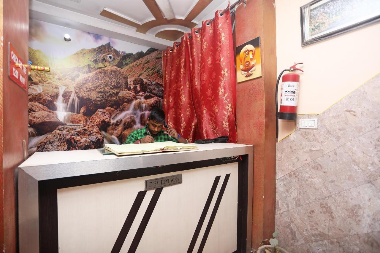 Vaccinated Staff- Oyo 18541 Hotel Haridev Roorkee Екстериор снимка